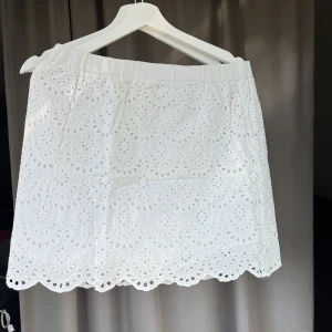 Kjol från Holly & Whyte - Söt kjol i strl M. Normal i strl!