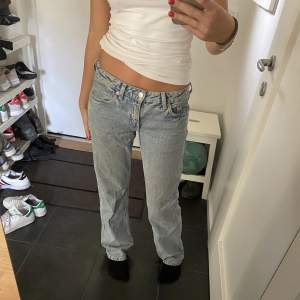Jättesnygga lowaist jeans!❤️