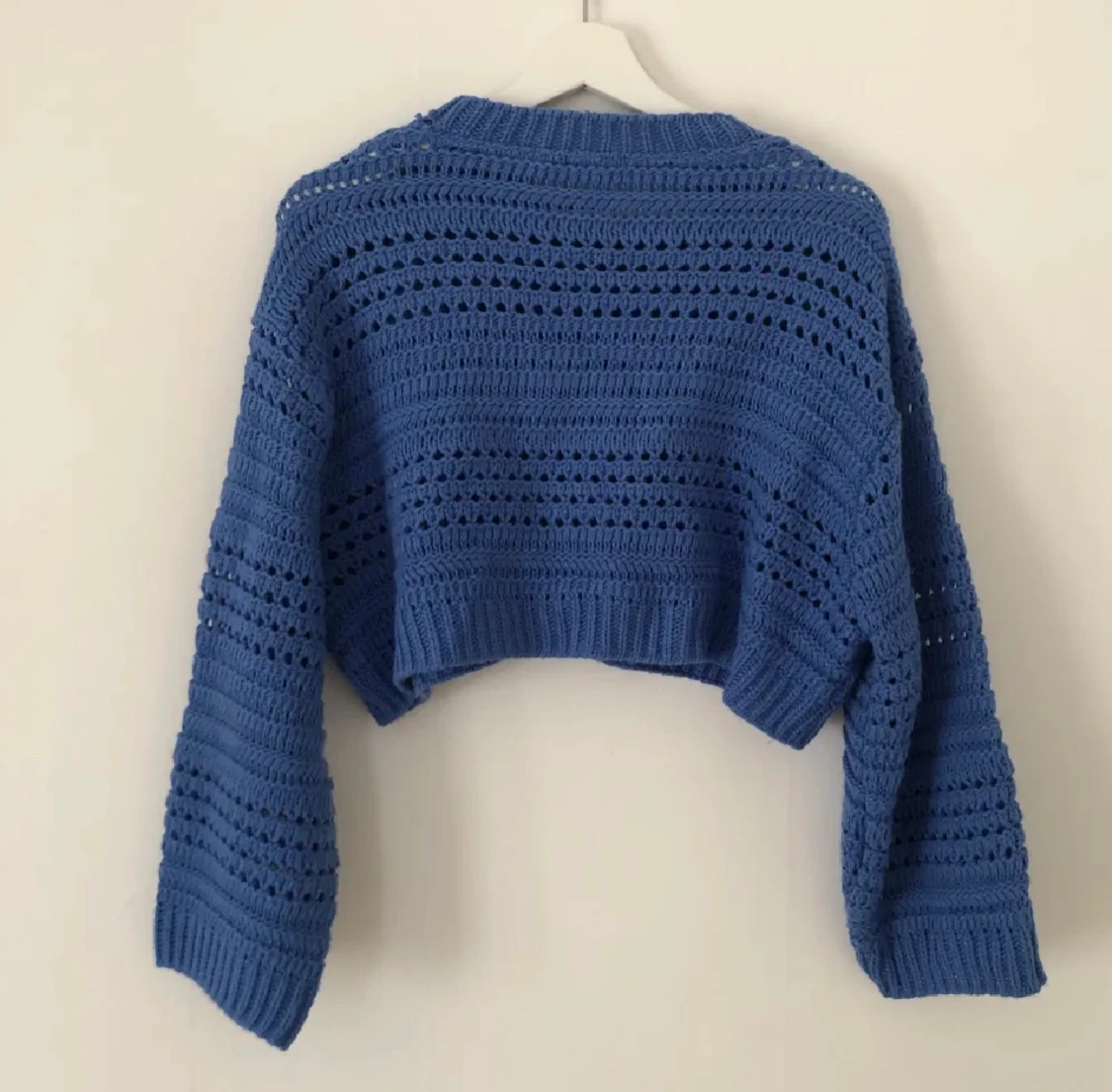 Croppad stickad tröja - 90