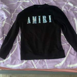 Svart a kopia Amiri sweatshirt, kan gå ner i pris 