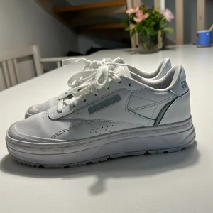 Reebok Classic - Reebok Classic storlek 40. Bra skick