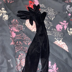 Svarta silkes handlar  - Silkes handlar aldrig använda 