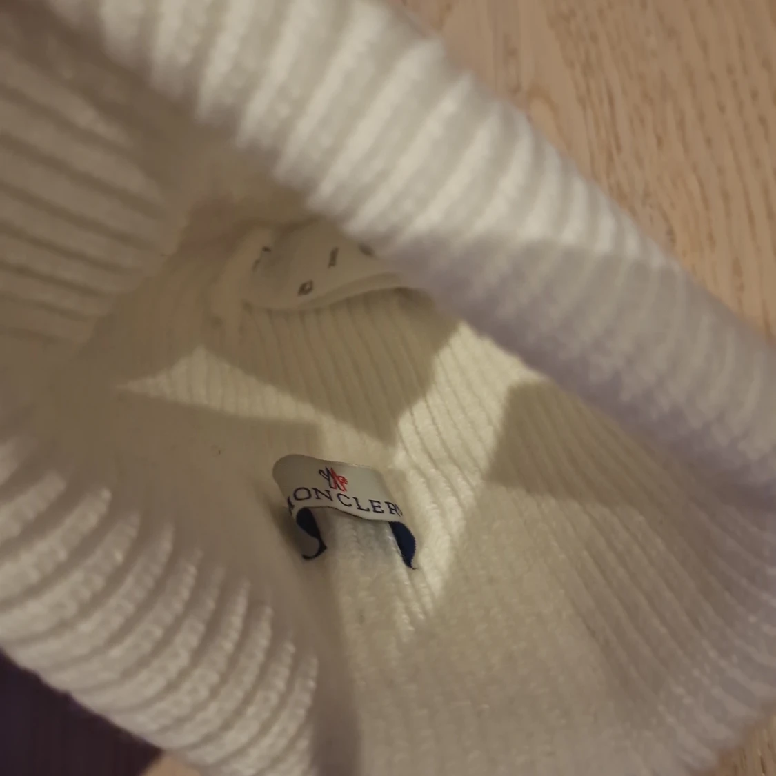 Monclear mössa - 90