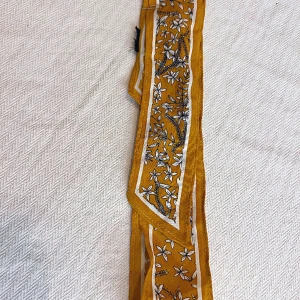 Hårband från HM - Nytt skick