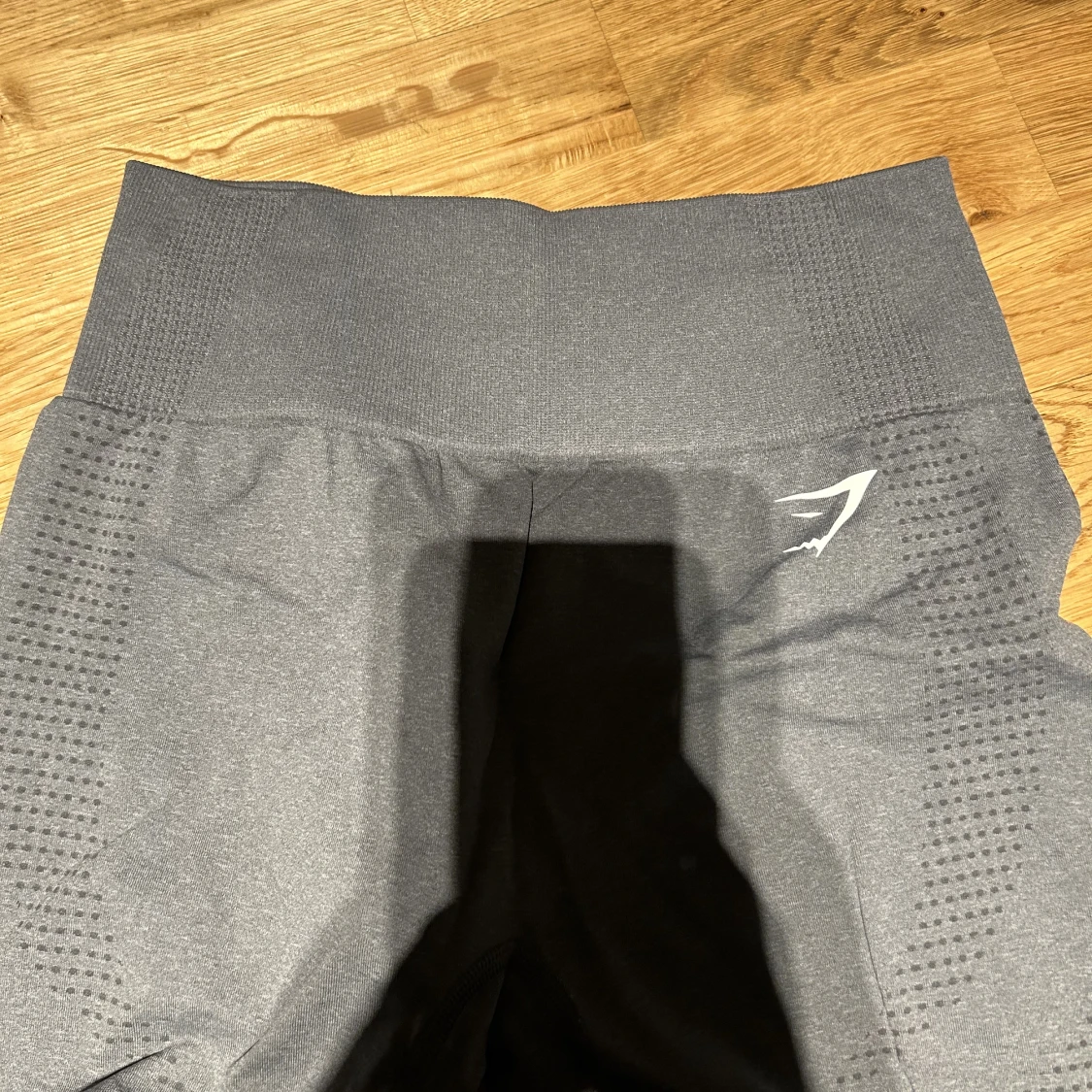 Ljusgrå shorts  - 90