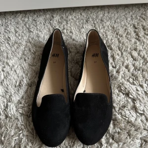 Ballerinaskor  - Ballerina skor från H&M. Storlek 37. 💕💗💞💓