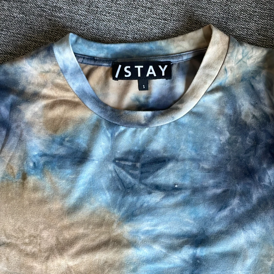 Fin topp med underbart material  - 90