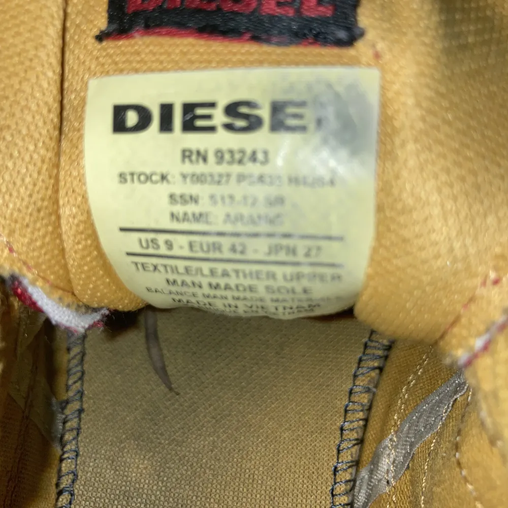 Diesel Industry sneakers vintage  Storlek 42. Skor.