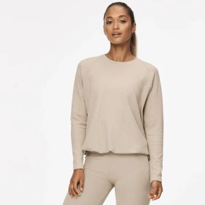 Stronger tjocktröja  - Säljer en tränings tjocktröja i från stronger i storlek X-large som knappt är använd 