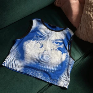 Jaded London Linne - bra kvalite, perfekt fit som inte blir för påsig