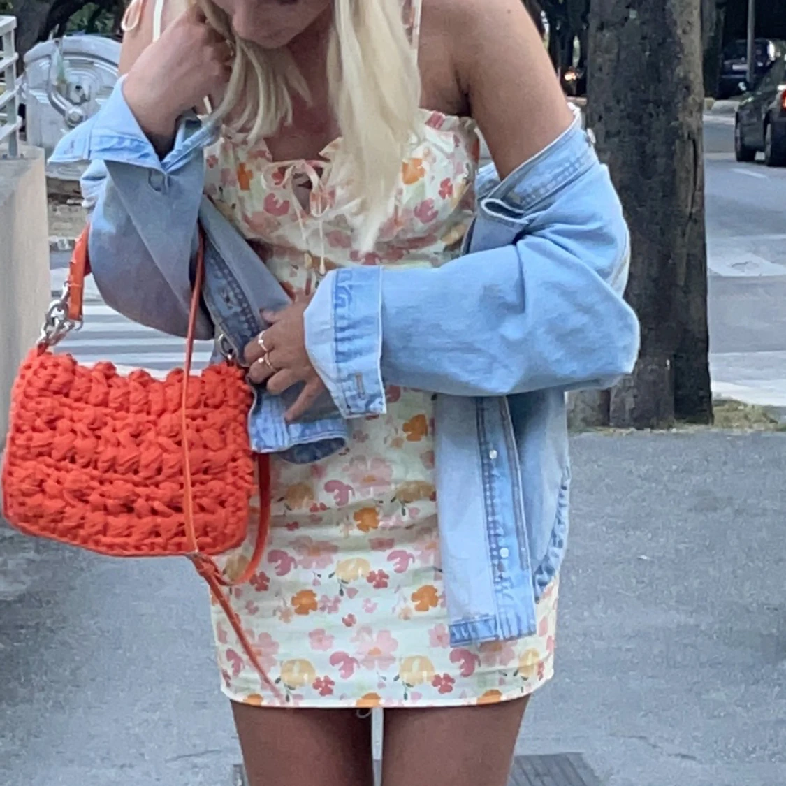 Blommig klänning - 91