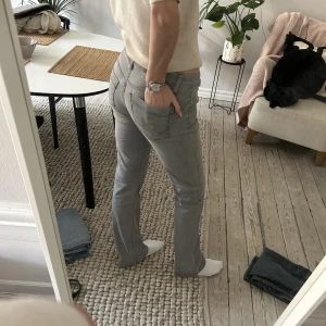 LBT jeans lågmidjade  - så snygga LBT jeans som är lågmidjade och långa! storlek 27/34 