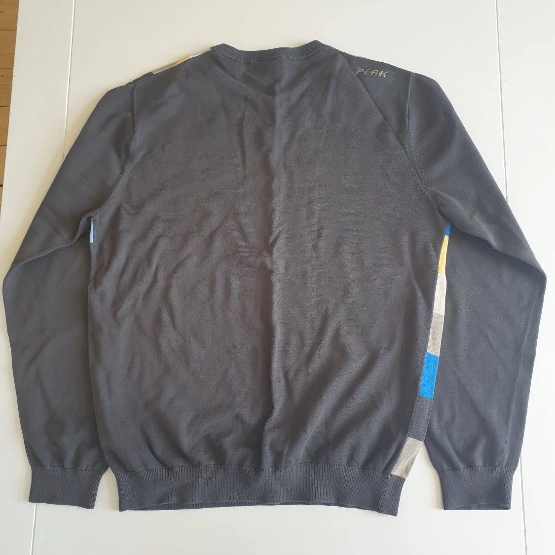 Peak Performance Sweatshirt  - 91