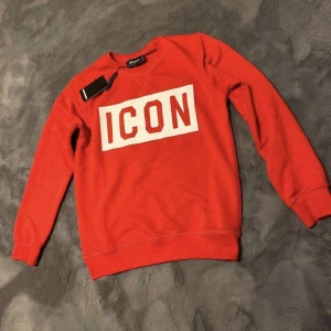 Icon - Säljer min icon tröja i S. Inte så mycket använd. 400kr