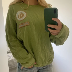 Snygg grön tjocktröja ⭐️ - Snygg grön tjocktröja 💚 