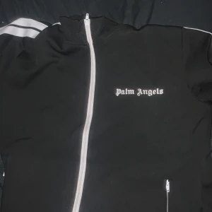 Palm angels  - En Palm angels tröja som e för stor för mig och har aldrig använt