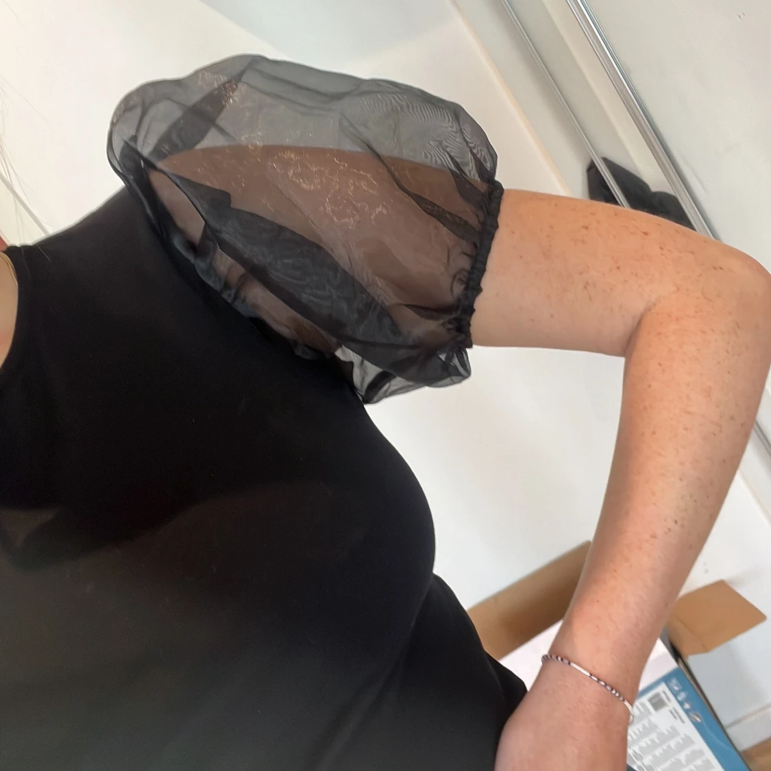 Tshirt med puffärmar - 90