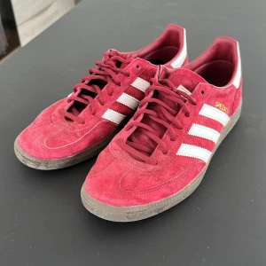 Adidas handboll spezial  - Skick 10:10 Säljes för att dom är för små