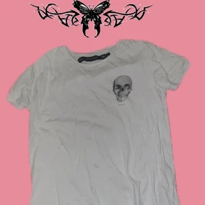 Skull shirt - White skull shirt