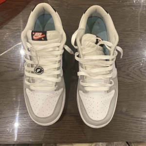 Lottery grey dunks ny - St 45 Cond 7,5-8/10 