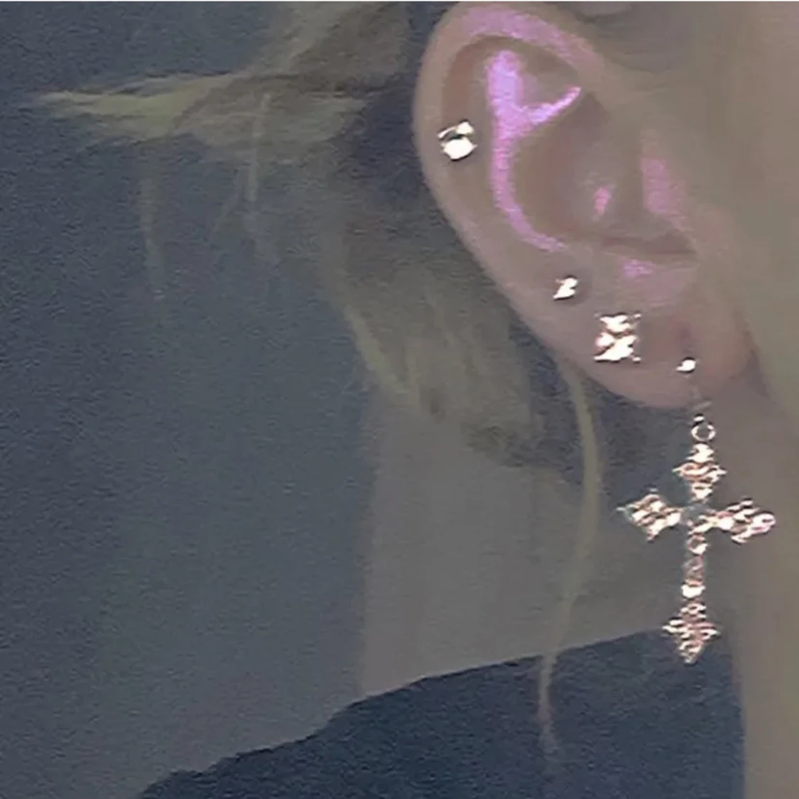 Kors örhängen - 90