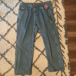 Butter goods jeans - aldrig tvättad, använd ca 10 gånger. Köpt för 800kr
