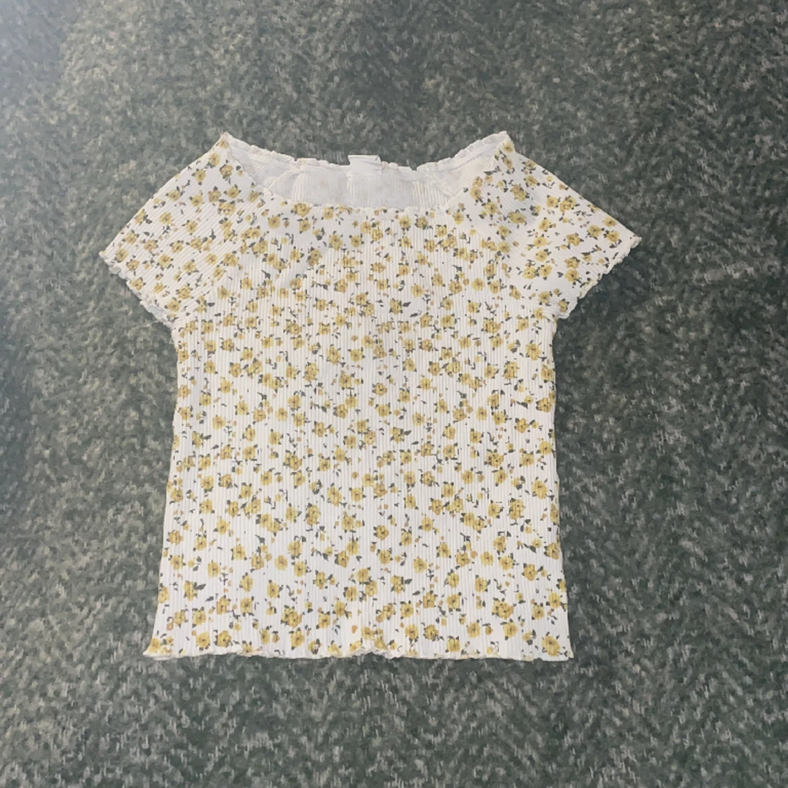 Blommig Lindex tröja