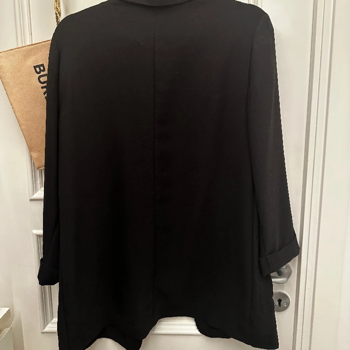 Tunn svart kavaj - 90