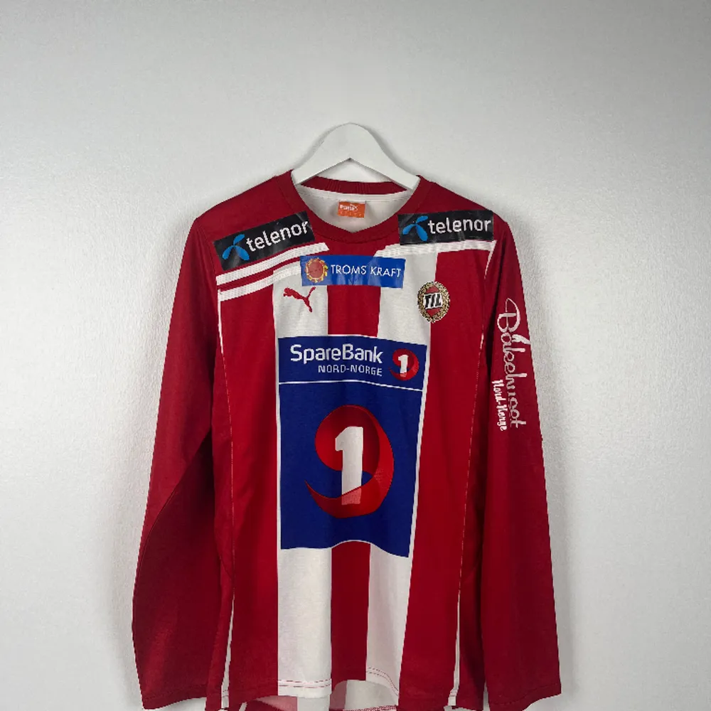 Puma - Tromsø Il 2000/01🔥 Size S (passar m) Skick: 9/10 199kr . T-shirts.