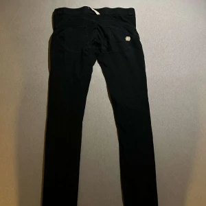 Nya Svarta Freddy byxor  - Priset kan diskuteras vid snabb affär 