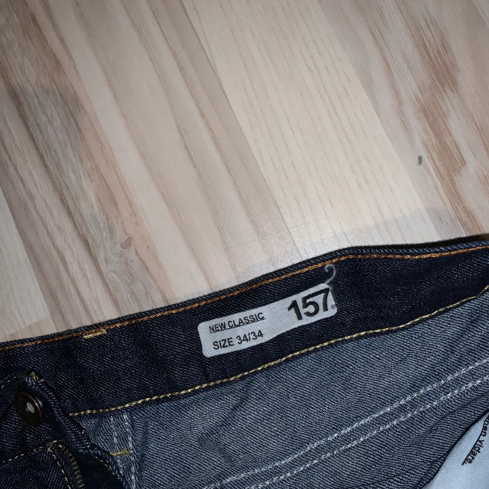 Superfina jeans från lager 157 i storlek W34 L34 Skrynkliga efter legat i en påse!. Jeans & Byxor.