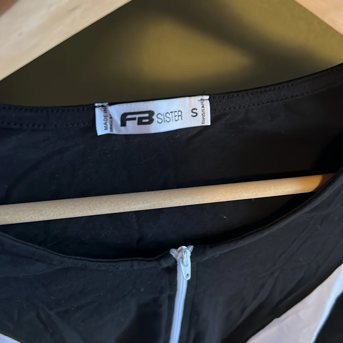 Svart och vit body stl S - 90