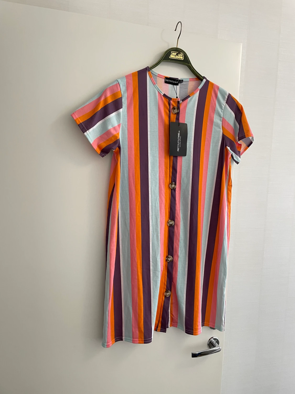 Randig klänning storlek 36 - 90