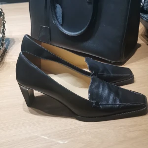 Novita Klackar  - Klackarna i nytt skick, köpta för 899kr. Storlek 40.