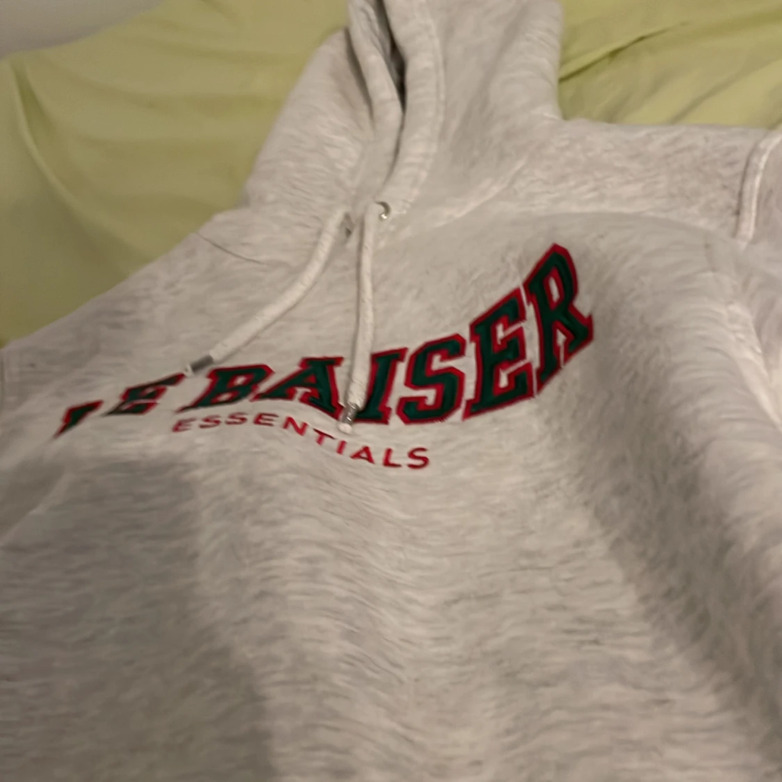 LE BAISER HOODIE - 90