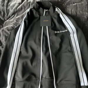 Palm Angels Kofta  - Palm angels kofta helt nyskick aldrig använt. 