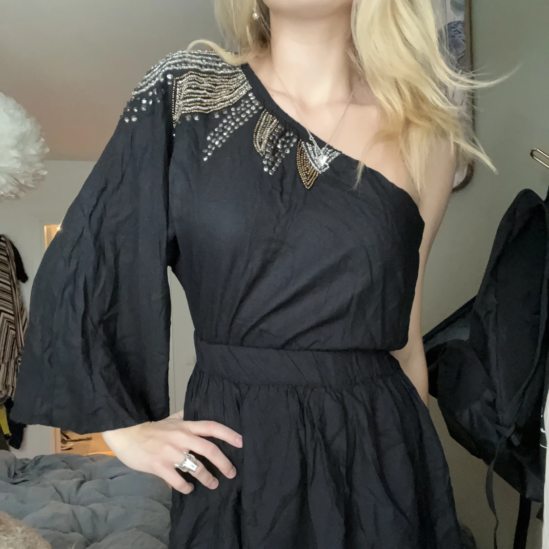 Svart klänning  - 91