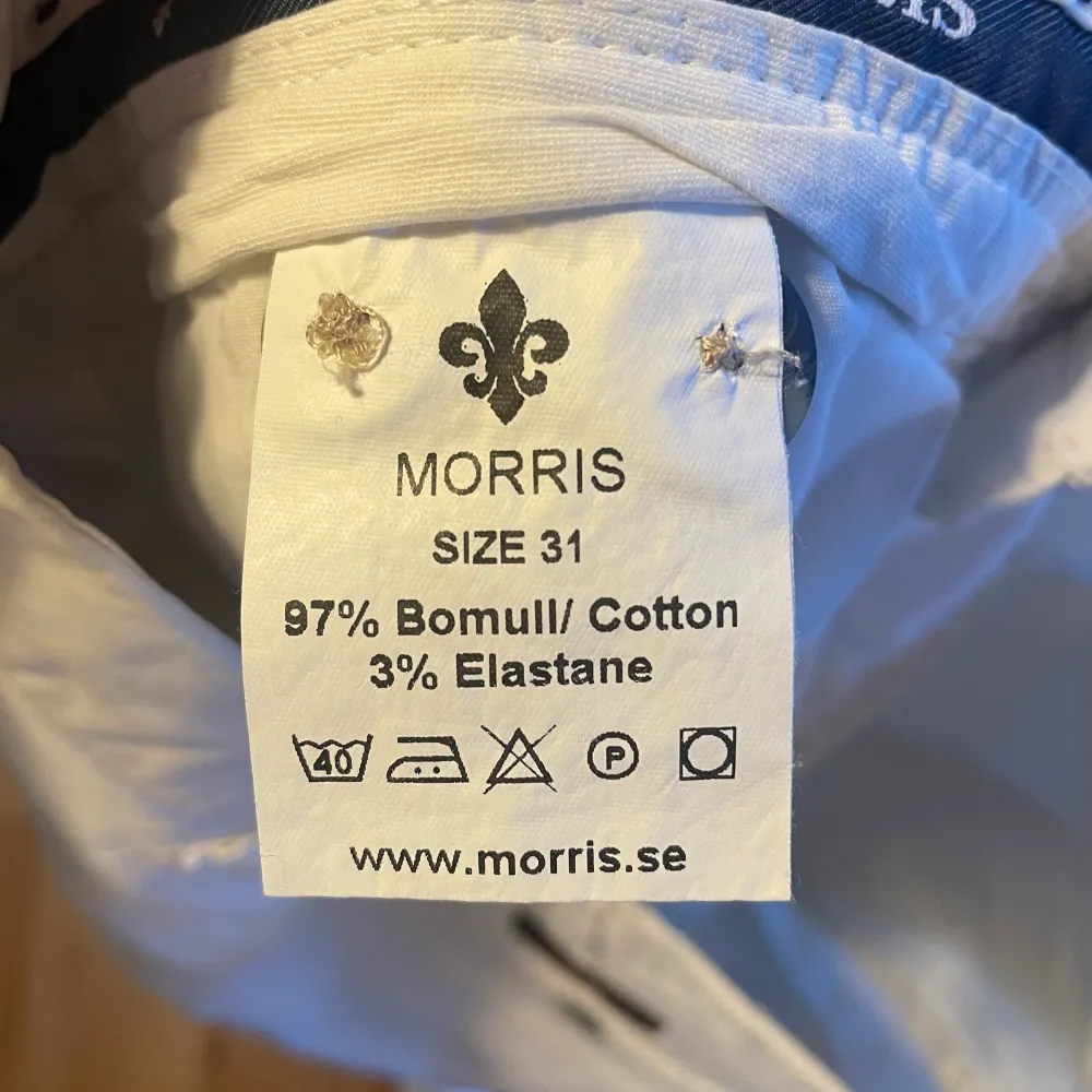Vita Morris shorts i storlek 31  Perfekt till sommaren. Shorts.