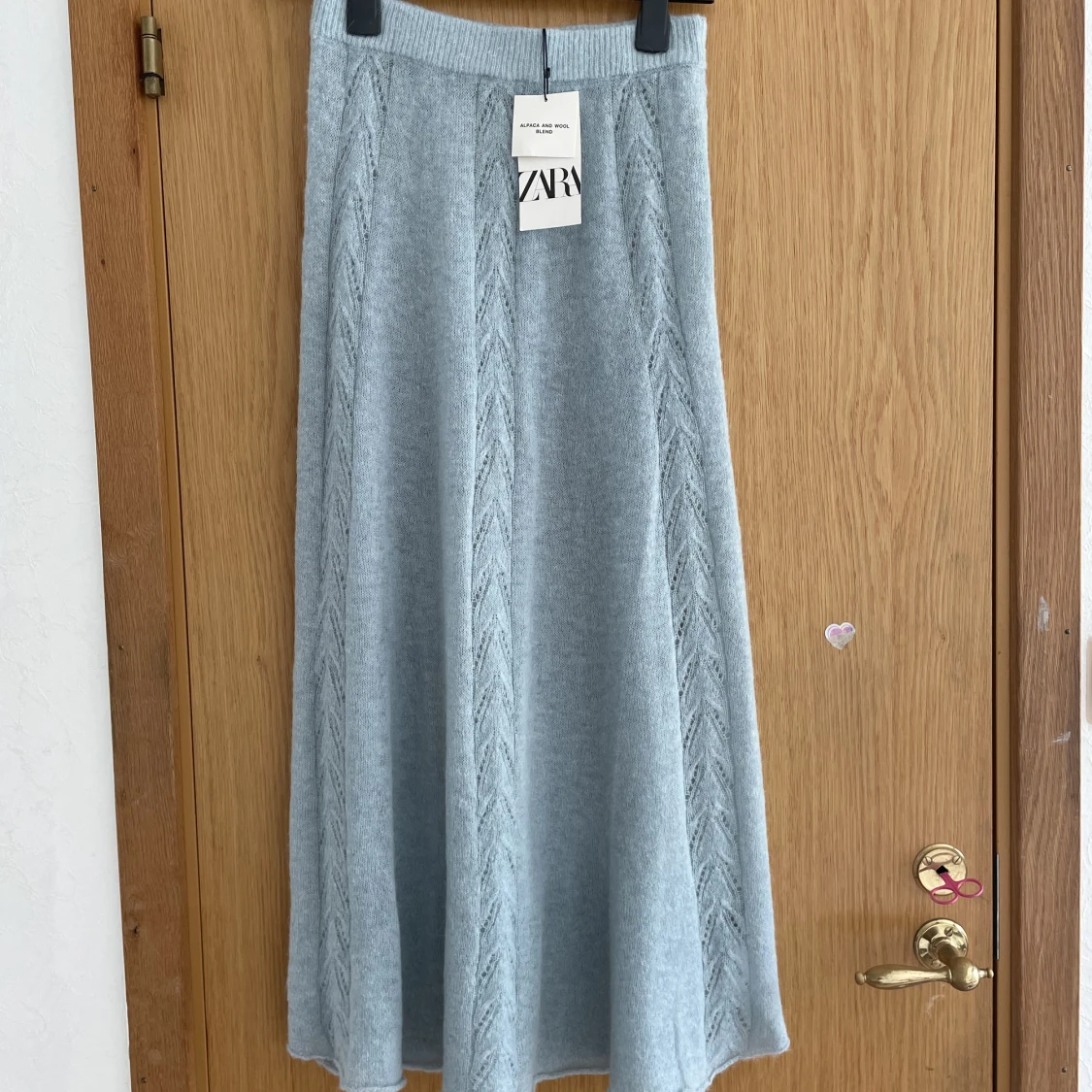 SNYGG oanvänd Långkjol från zara💗