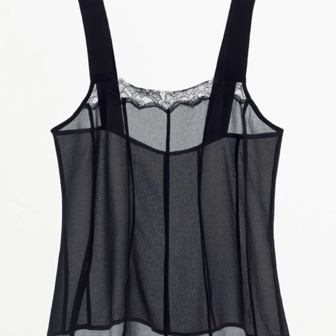 Mesh linne med spets 🪩🧚🏼‍♀️ - 90