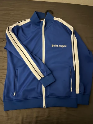 Palm Angels Tröja - Palm angels Tröja I gott skick Storlek M Köpare står för eventuell frakt
