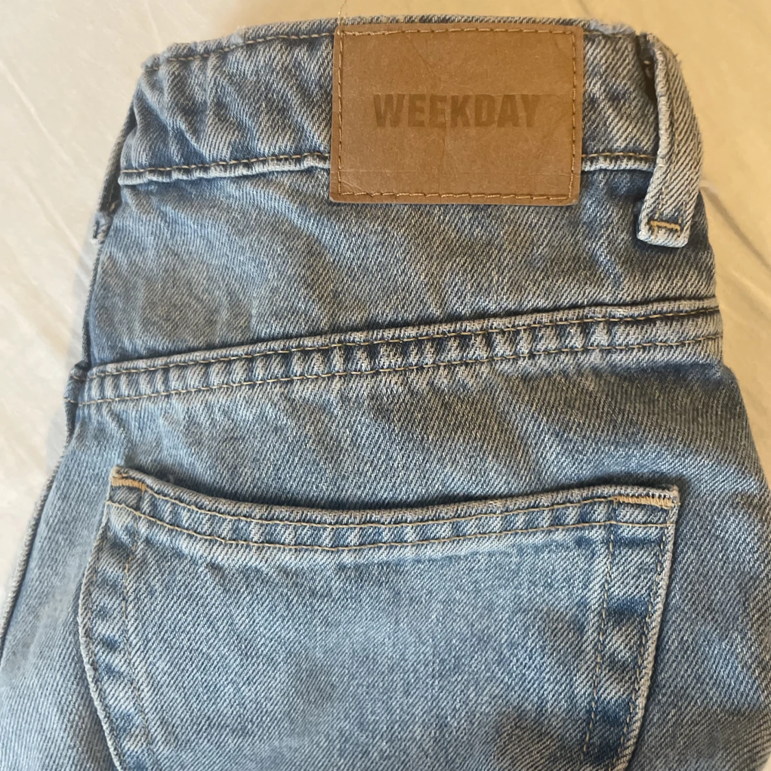 Weekday straight jeans - 90