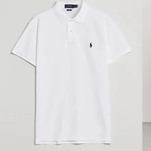 Ralph lauren pike  - Säljer denna pga att den är för liten, använd 1gång men var redan för liten då, är 185 o väger 73kg det är storlek s på den men skulle säga att den passar folk med xs också!