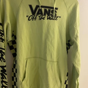 Vans hoodie  - Använd en gång strl small