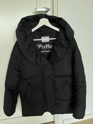 JACKA - Jacka från BERSHKA i fint skick. Strl xs💕