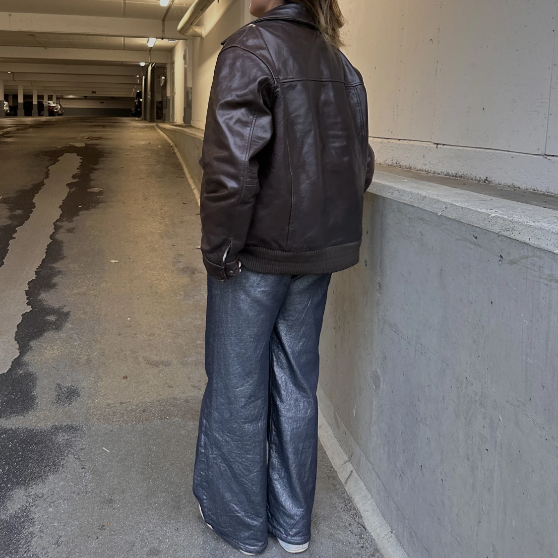 Brun skinnjacka  - 91