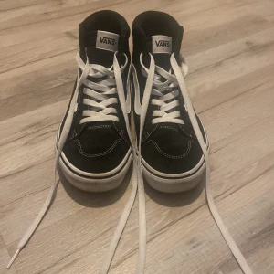 Vans skor  - Säljer mina vans skor för att dom är för små❤️