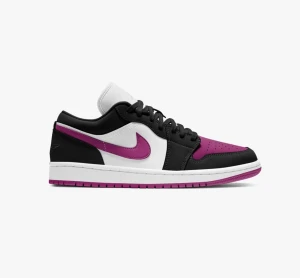 Nike Air Jordan 1 Low stlr 39 - Rosa svarta nike stlr 39. Perfekt skick. Välvårdade, oslitna skor.