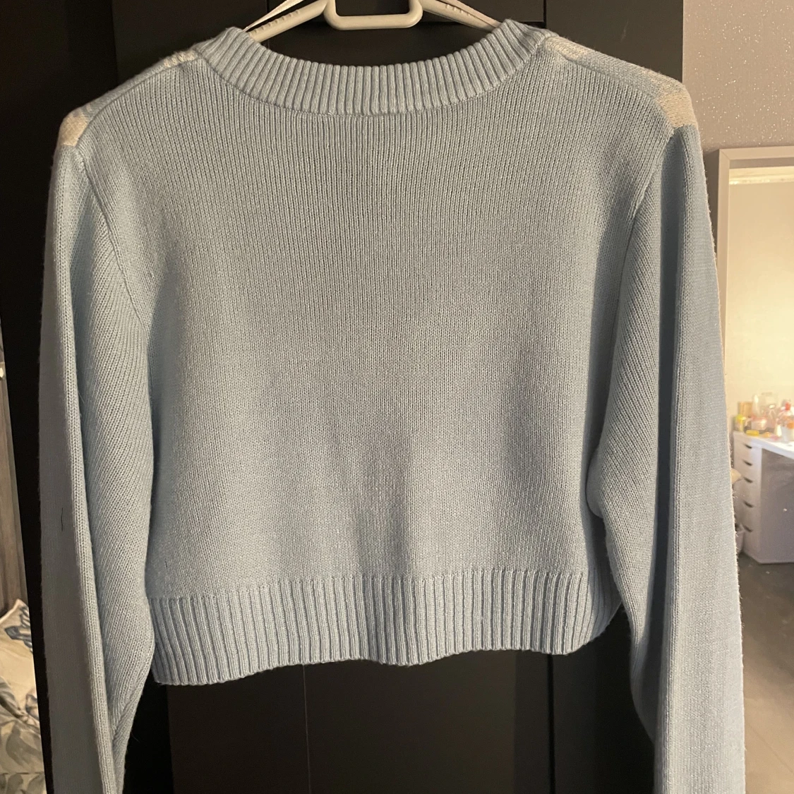 Något flis aktigt tyg kan heta Akryl - 90