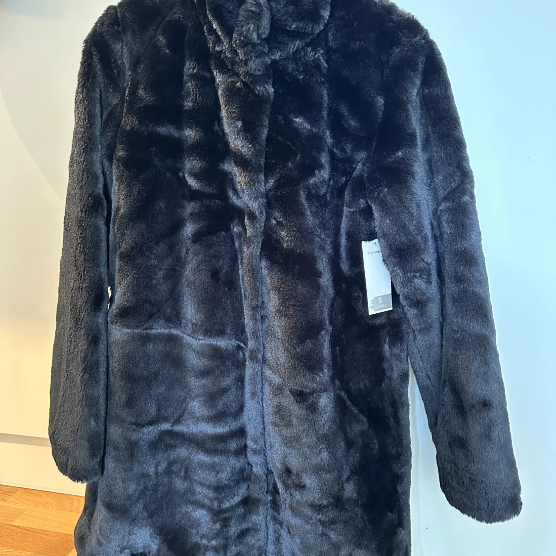 Faux fur jacka s 